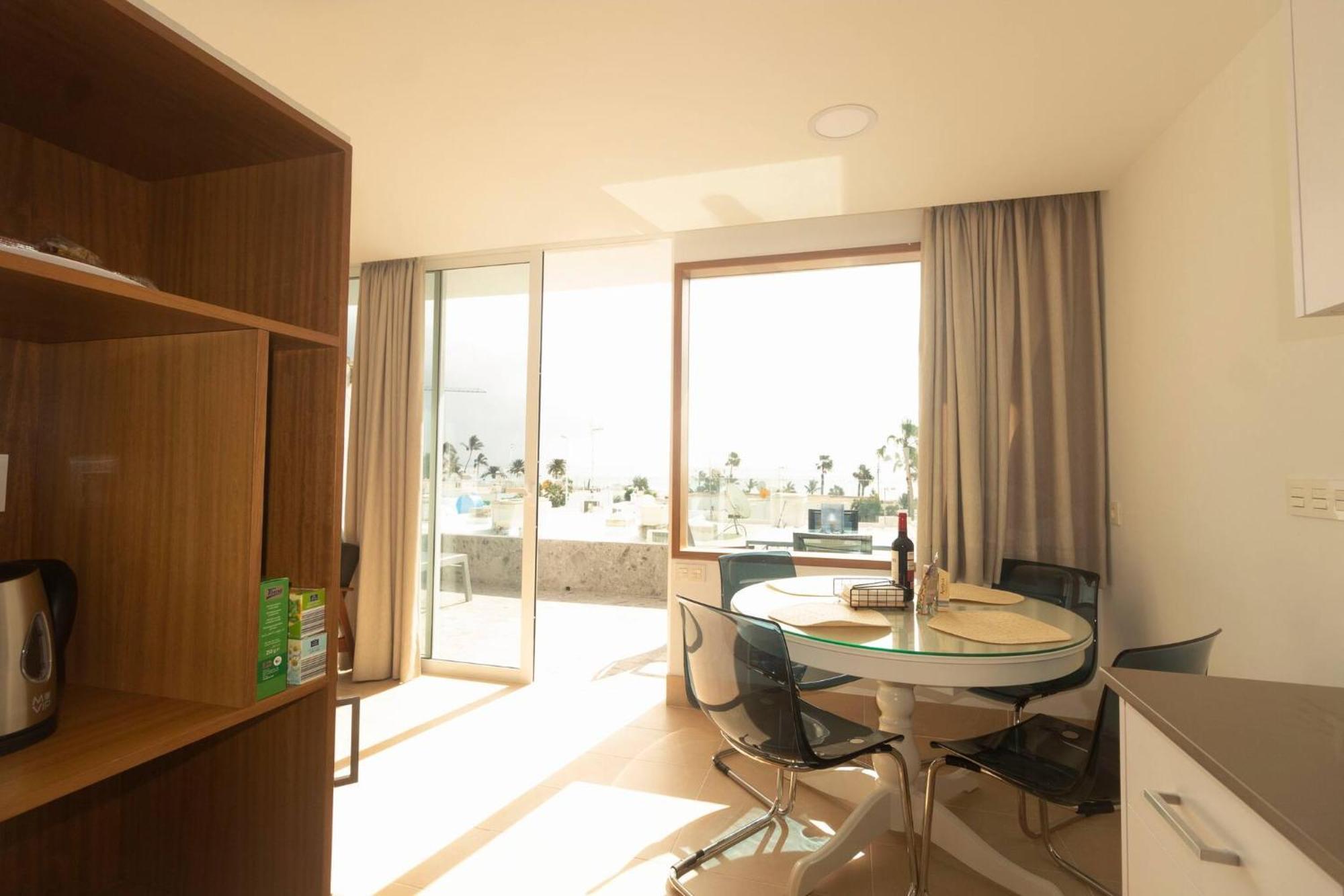 Luxury Villa Rincon Del Mar- Old Town - Puerto Del Carmen بويرتو ذيل كارمين المظهر الخارجي الصورة