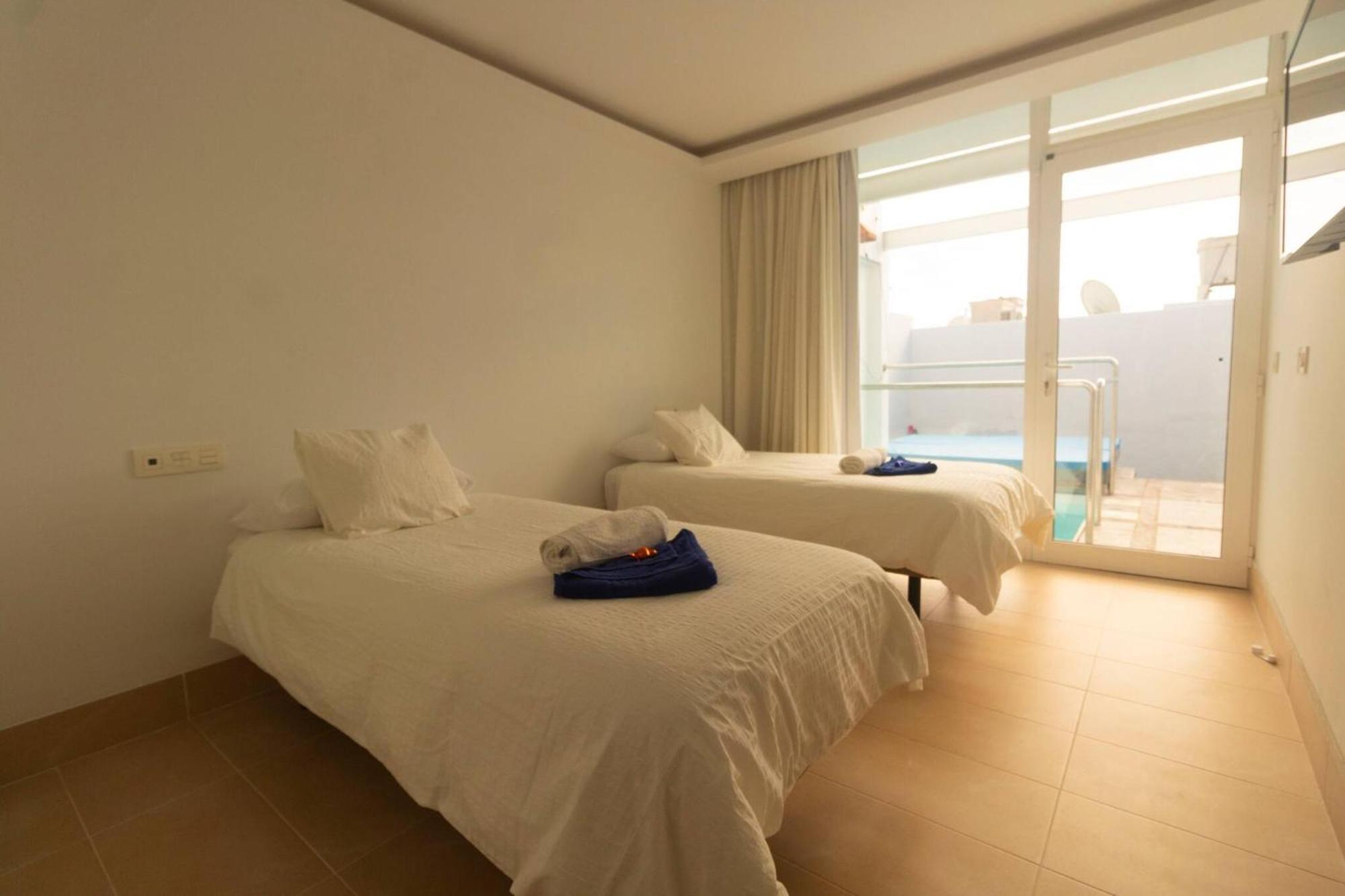 Luxury Villa Rincon Del Mar- Old Town - Puerto Del Carmen بويرتو ذيل كارمين المظهر الخارجي الصورة