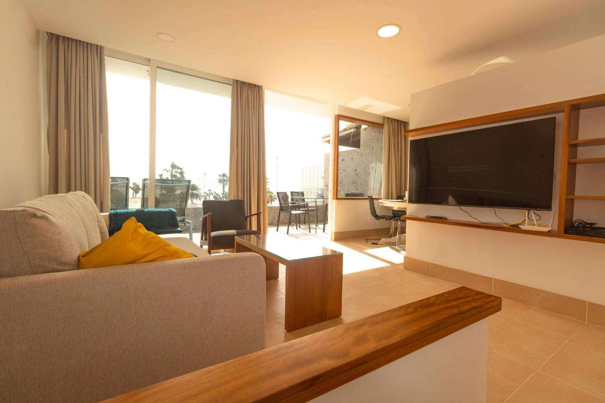 Luxury Villa Rincon Del Mar- Old Town - Puerto Del Carmen بويرتو ذيل كارمين المظهر الخارجي الصورة